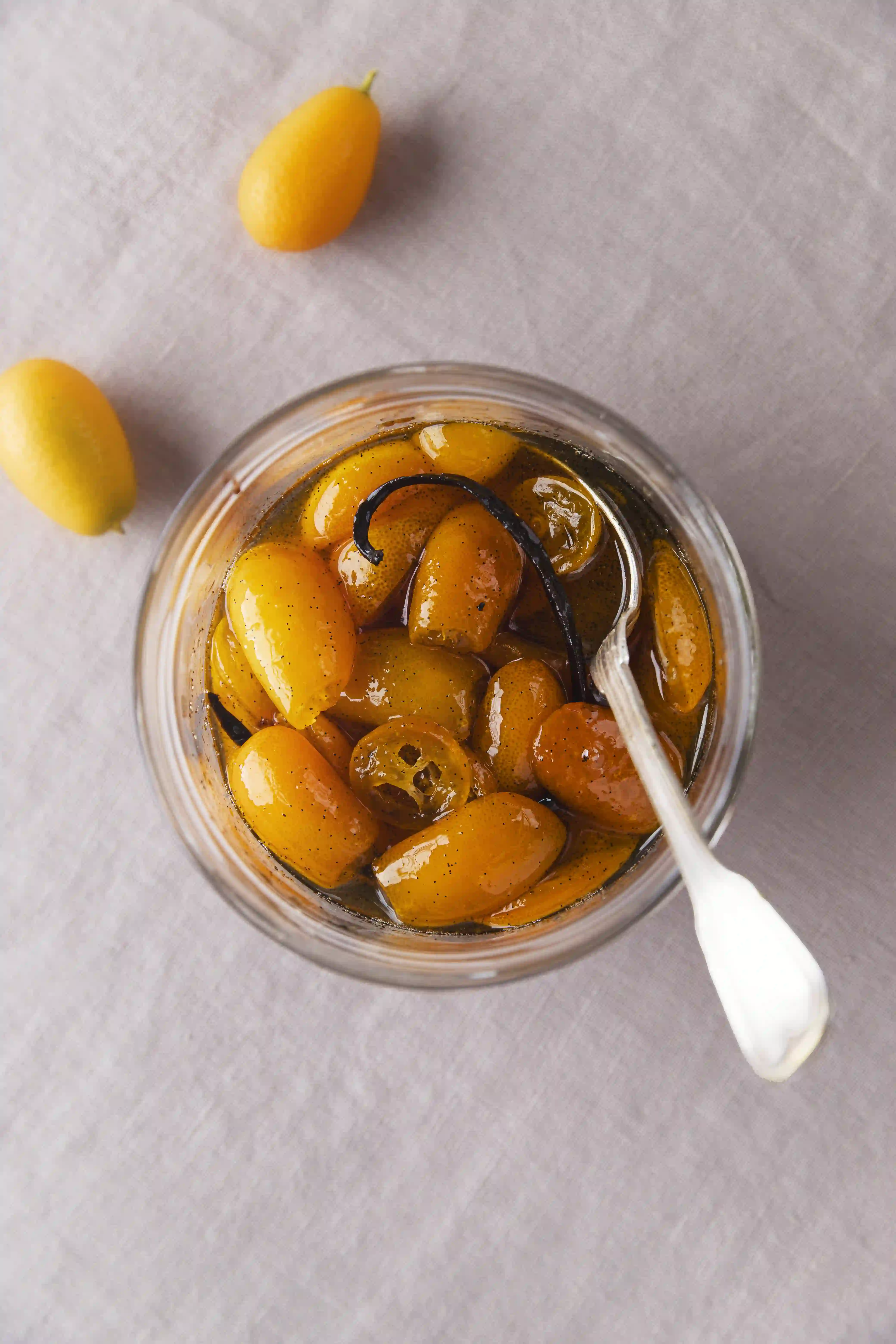Kumquats confits au miel et vanille